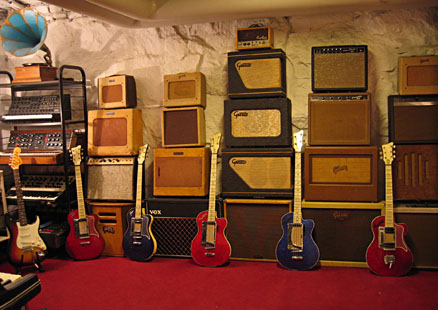 A Hard-Core Gear Porn Extra Edition…