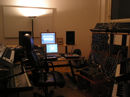 Hard-Core Gear Porn Friday…