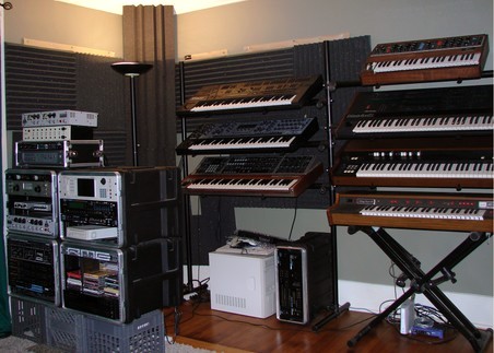 Hard-Core Gear Porn Sunday…